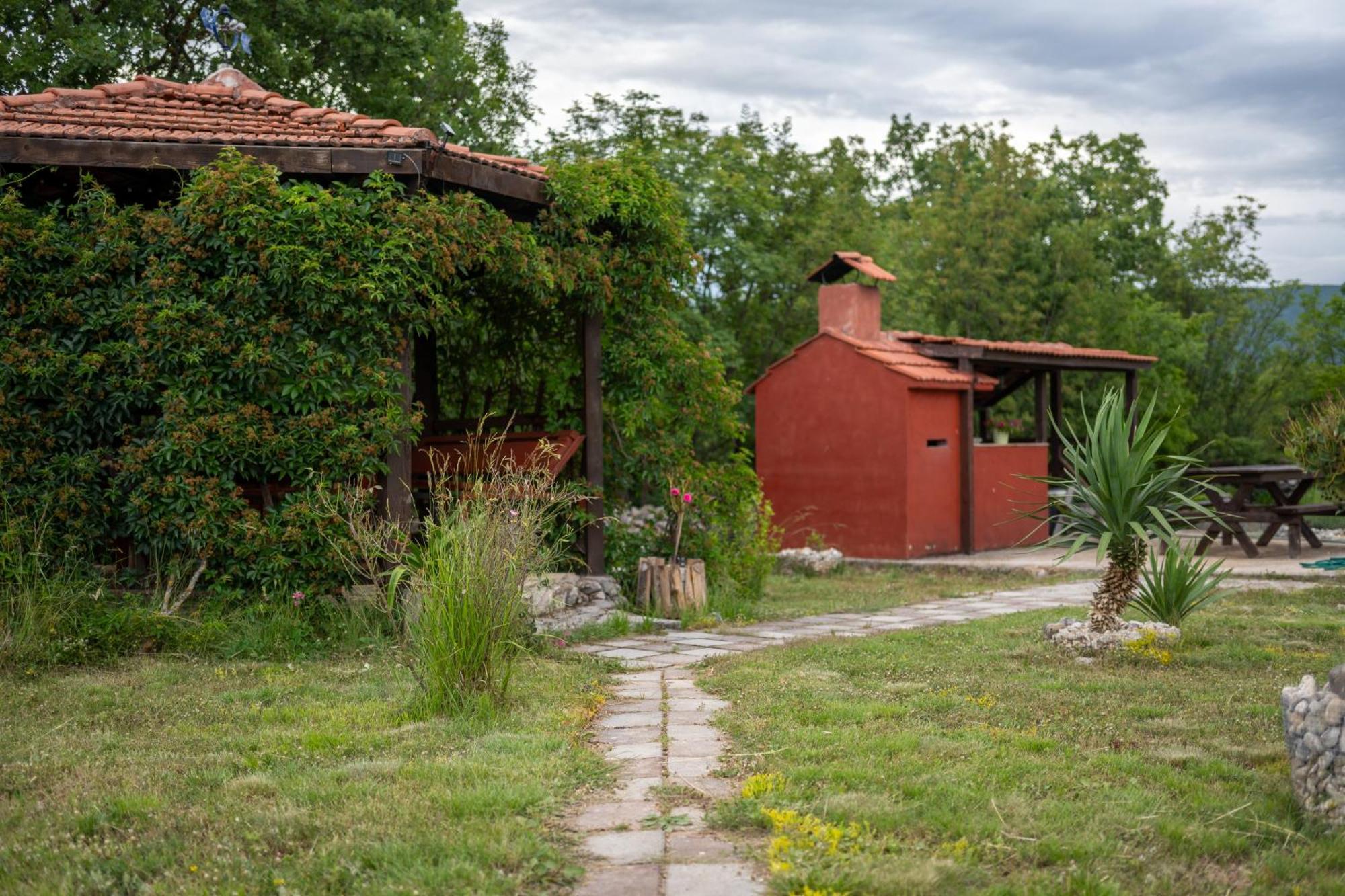 Villa Bravic Kraj  Экстерьер фото